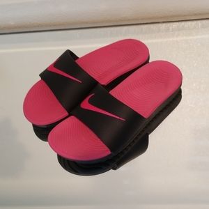 Nike slides (youth)